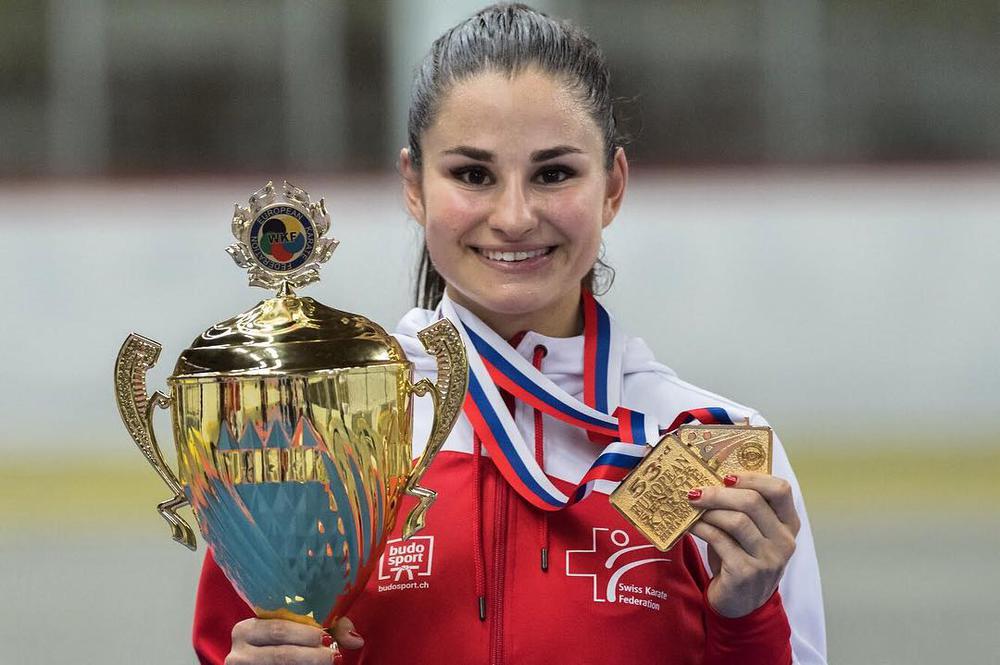 Елена Куиричи (Швейцария) на прошлом ЧЕ взяла "золото" и в личной, и в командной категориях!