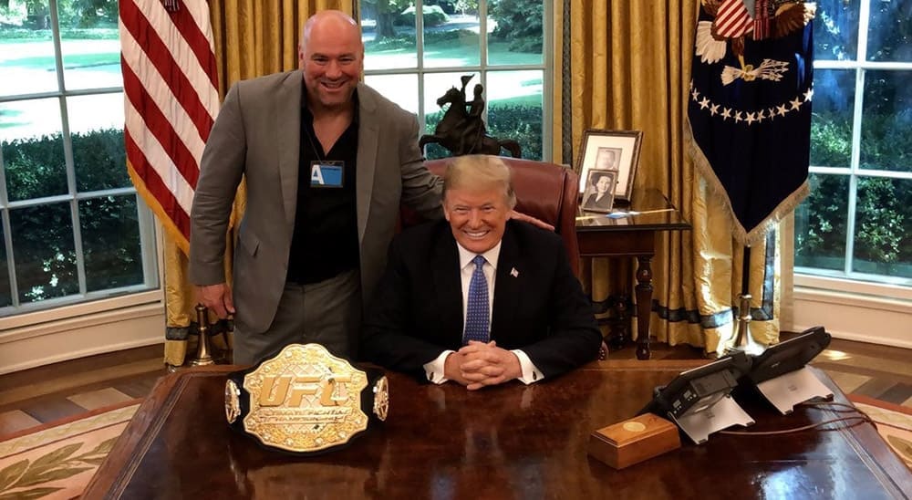 президент США Дональд Трамп попросил президента UFC Дану Уайта не отменять турниры из-за коронавируса
