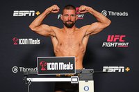 Результаты и видео взвешивания участников турнира UFC on ESPN 68: Блэнчфилд – Барбер. Один бой сорван