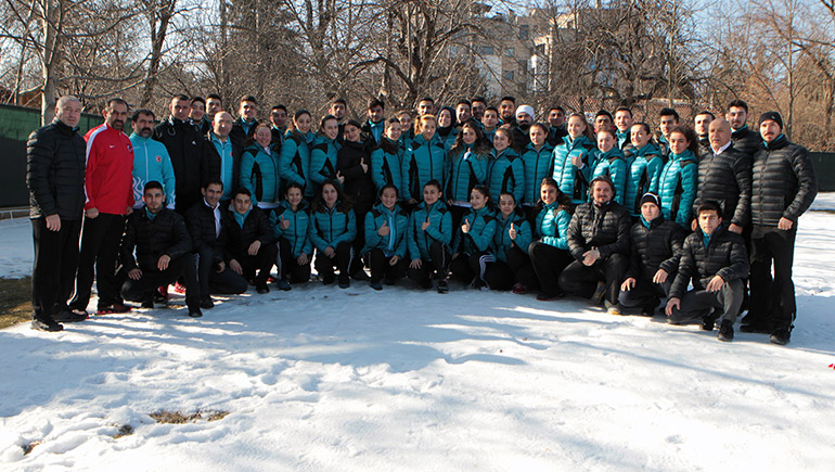 Молодежная сборная команда Турции