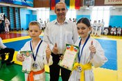 Хабаровские каратисты во Владивостоке выиграли медали открытого турнира и прошли обучение у японского мастера