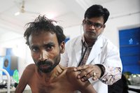 Индийские врачи постигают тхэквондо для защиты от пациентов