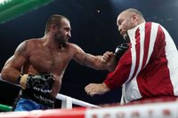 "По стопам Хабиба": Грузинский боксер избил тренера после боя (ВИДЕО)