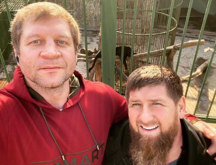 Александр Емельяненко и брат Рамзан Кадыров дружба и помощь больше, чем от Федора Емельяненко