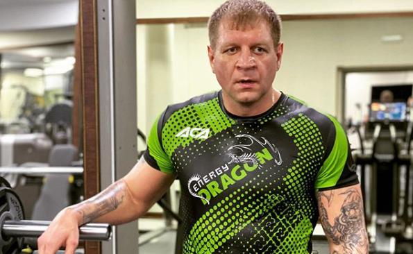 Александр Емельяненко сбросил вес и похудел на 8 кг