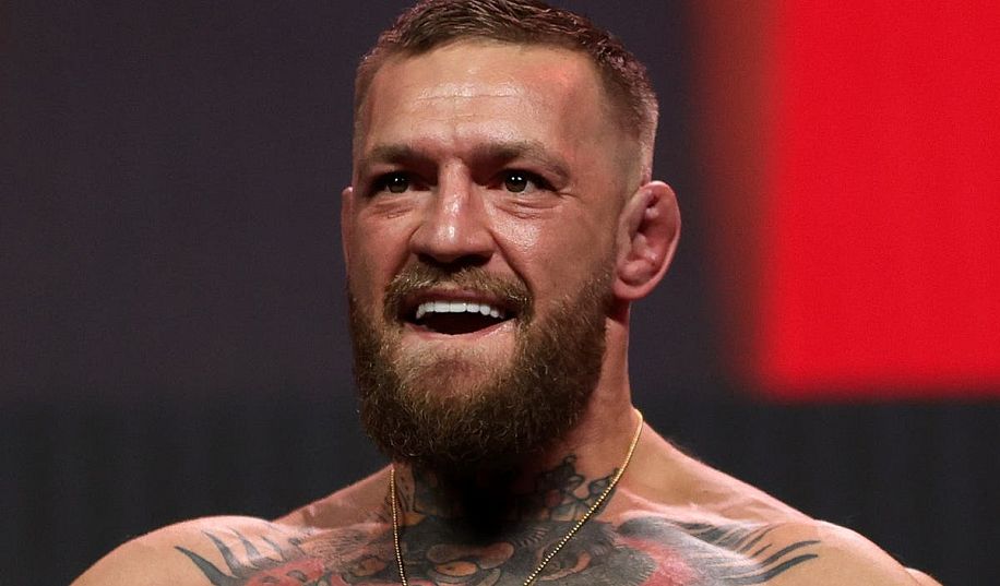 Конор МакГрегор осудил UFC за промо видео боя Оливейра - Порье