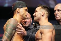 Дастин Порье «задушил» Майкла Чендлера в зрелищной битве на UFC 281 