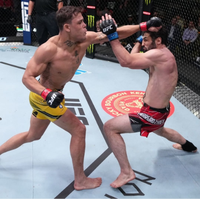 Россиянин Гаджи Омаргаджиев неудачно стартовал в UFC