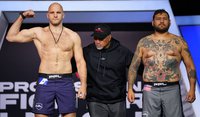 Денис Гольцов нокаутировал Коди Гудэйла на шоу PFL 2