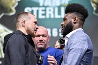Ян и Стерлинг едва не подрались после пресс-конференции перед UFC 273