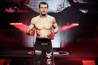 Усман Нурмагомедов проведет бой за титул Bellator 18 ноября