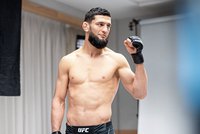 Хамзат Чимаев: «Я вышвырну Нейта Диаса из UFC»