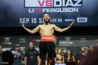 Чимаев отреагировал на смену соперника перед турниром UFC 279