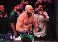 Исмаилов подрался с экс-бойцом UFC на пресс-конференции – видео
