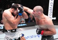 Шон Стриклэнд победил Нассурдина Имавова единогласным решением судей на UFC Fight Night 217