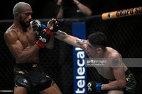 Брендон Морено финишировал Дейвисона Фигейреду в титульном бою на UFC 283