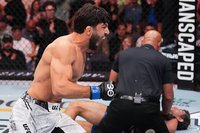 Легендарный экс-чемпион UFC отреагировал на впечатляющую победу Армана Царукяна над Дариушем