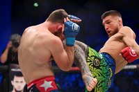 Амосов уверенно разобрался со Сторли на Bellator 291