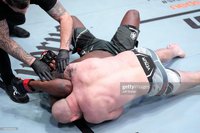 Сергей Спивак «задушил» Деррика Льюиса в первом раунде на UFC Fight Night 218 – видео