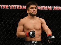 Экс-чемпион UFC в двух весах Сехудо озвучил причину возвращения в спорт