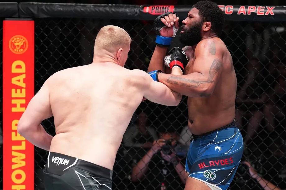 Сергей Павлович – Кертис Блэйдс: полное видео боя, нокаут - Karate.ru |  Новости