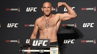 45-летний Алексей Олейник в мае подерётся с бывшим бойцом UFC Томпсоном