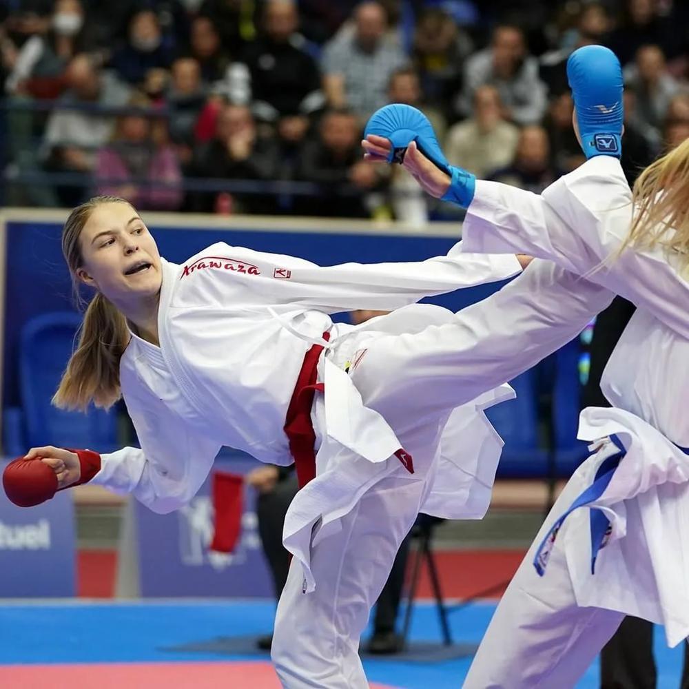 Анна Чернышёва борется за командное «золото» Боливарианских игр - Karate.ru  | Новости