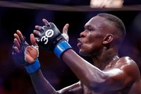 Названы обладатели бонусов по итогам шоу UFC 287