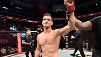 Мовсар Евлоев в непростом поединке победил Диего Лопеса на UFC 288