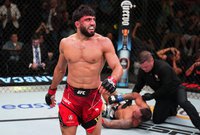 Арман Царукян одолел Хоакима Силву техническим нокаутом на UFC on ESPN 47