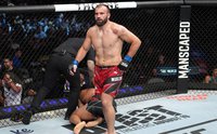 Азамат Мурзаканов проведёт бой с бывшим претендентом на титул UFC