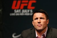 Экс-боец UFC Чейл Соннен обвиняется в избиении супружеской пары в Лас-Вегасе
