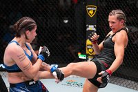Яна Сантос-Куницкая проиграла по очкам Кэрол Росе на турнире UFC on ESPN 48