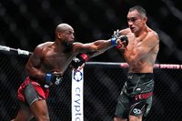 Тони Фергюсон проиграл шестой поединок подряд в UFC – видео