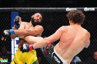 Роман Копылов жёстко нокаутировал бразильца Рибейро на турнире UFC 291