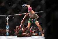  Названы обладатели бонусов по итогам бойцовского шоу UFC 292