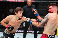 Россиянин Роман Копылов одержал четвёртую победу нокаутом подряд в UFC, уничтожив Фремда