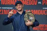 Усмана Нурмагомедова не стали лишать чемпионского титула Bellator в лёгком весе