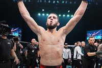 Тренер Ислама Махачева рассказал, когда российский чемпион UFC повесит перчатки на гвоздь 