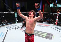 Роман Копылов нокаутировал Криса Кёртиса на последних секундах боя на UFC Fight Night 249