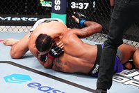  Названы обладатели бонусов по итогам турнира UFC Fight Night 263