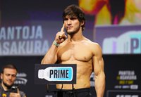Бывший чемпион UFC объяснил, почему Мовсар Евлоев не получил титульный поединок