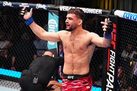  Стали известны обладатели бонусов по итогам турнира UFC on ESPN 68