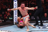 Мераб Двалишвили защитил титул, финишировав Шона О'Мэлли на турнире UFC 316 – видео
