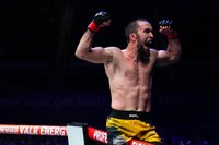 Ренат Хавалов эффектно нокаутировал Вилсона Ндрегёни на турнире PFL World Tournament 9 – видео