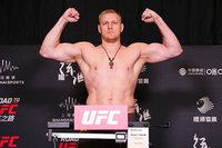 Результаты и видео взвешивания участников турнира UFC Fight Night 257: Уокер vs. Чжан – видео