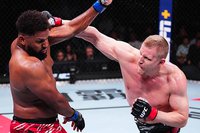 Сергей Павлович прошёл Вальдо Кортеса-Акосту по очкам на турнире UFC Fight Night 257