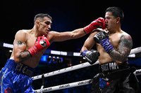 Экс-звезда UFC Тони Фергюсон дебютировал в боксе, одержав досрочную победу – видео