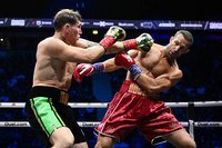 Даррен Тилл брутально нокаутировал Люка Рокхолда в бою по правилам бокса – видео