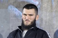 Артур Бетербиев сделал заявление о срыве третьего боя с Биволом: «Он выбрал путь отступления»